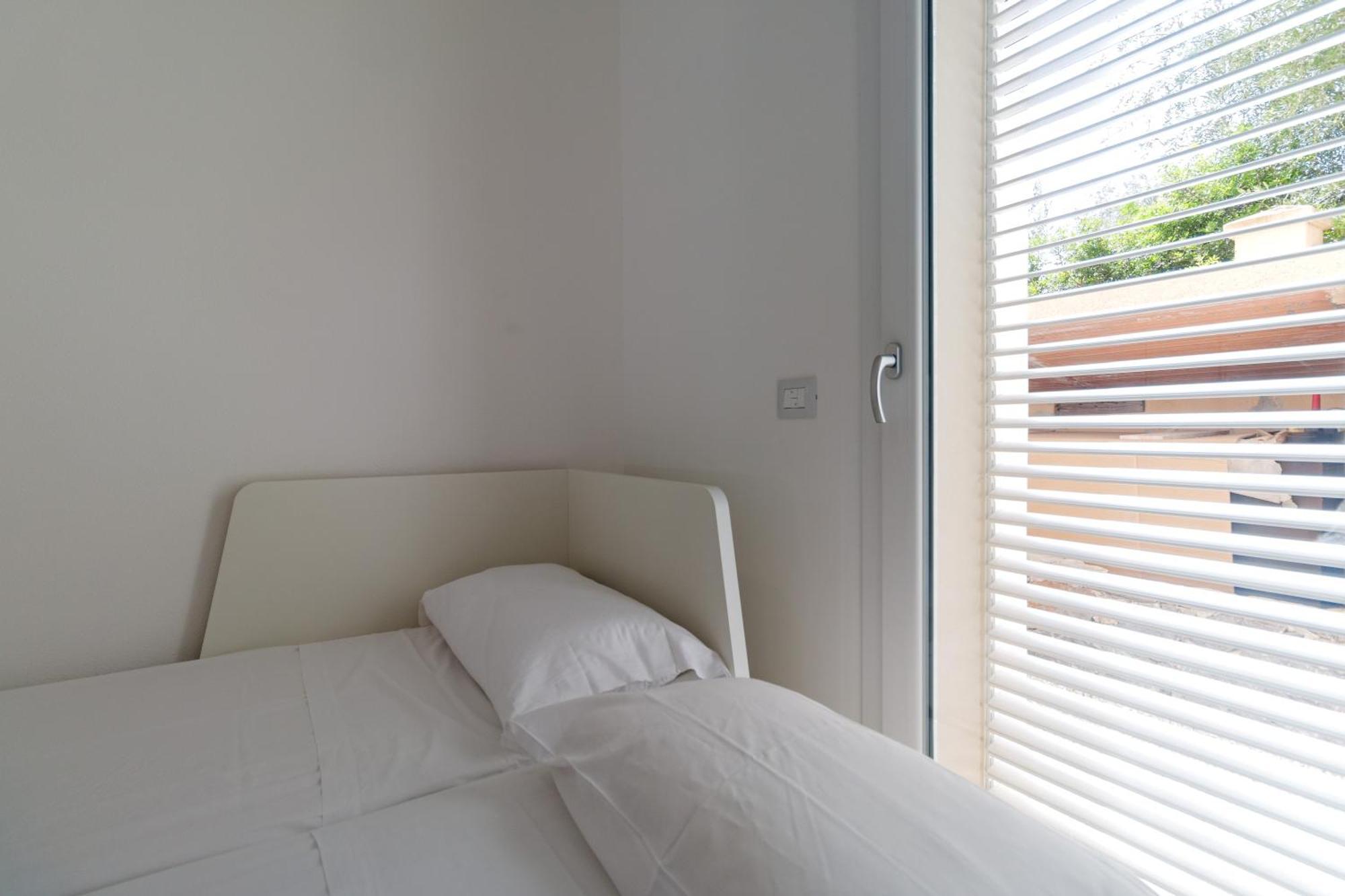Appartamento Perla Bianca, Con Wifi E Air Con カーラゴノネ エクステリア 写真