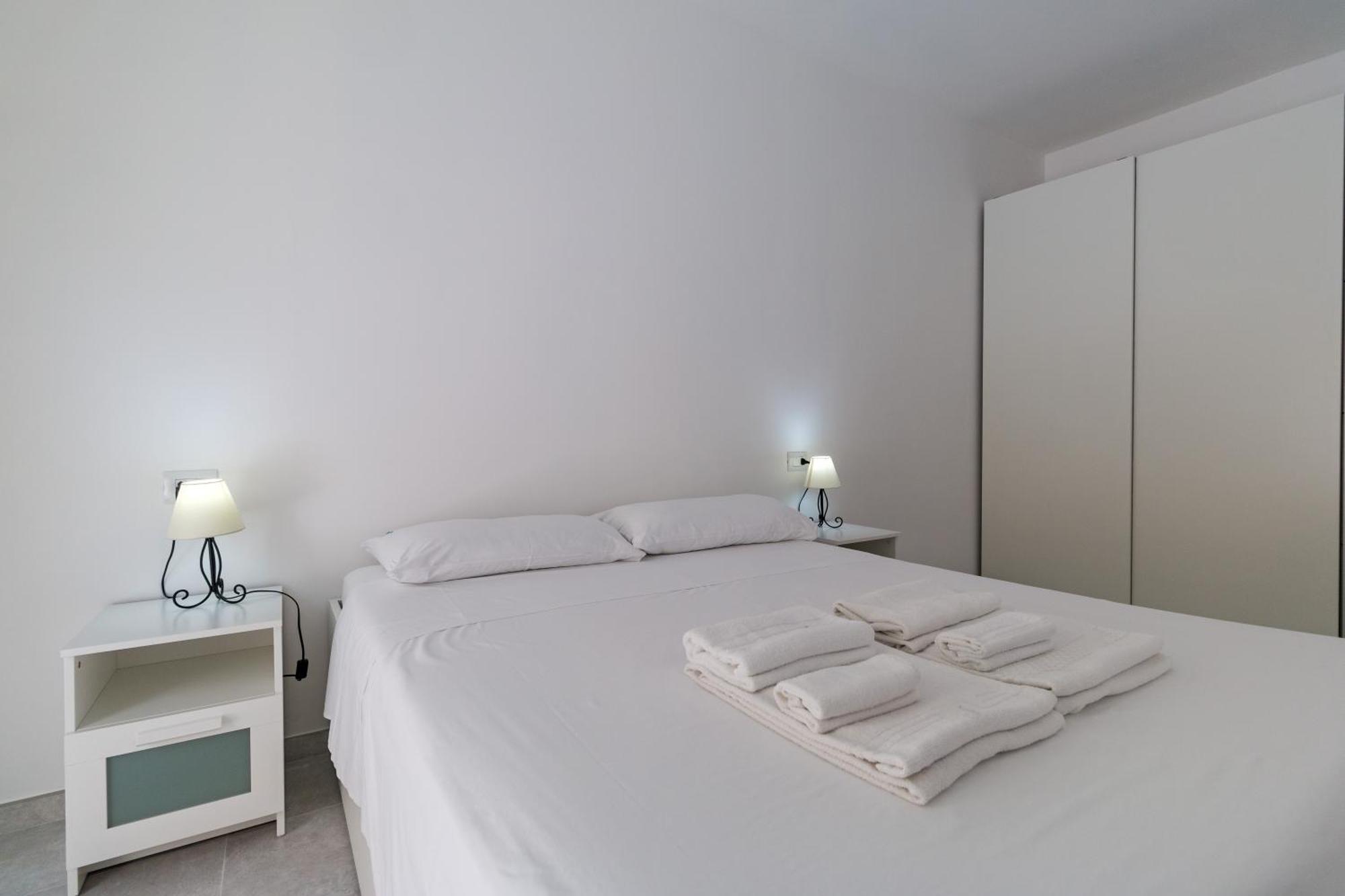 Appartamento Perla Bianca, Con Wifi E Air Con カーラゴノネ エクステリア 写真